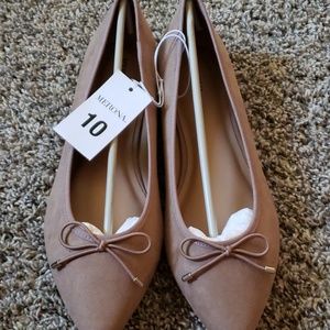 Merona size 10 tan slides
